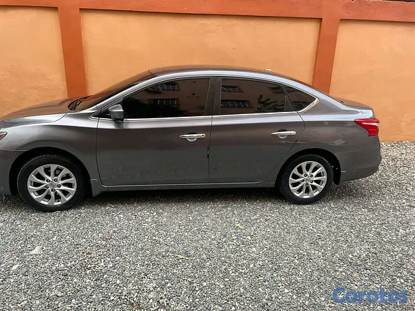 carros - Nissan sentra sv 2018 5