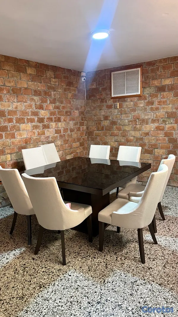 muebles y colchones - Juego de comedor 8 sillas  2