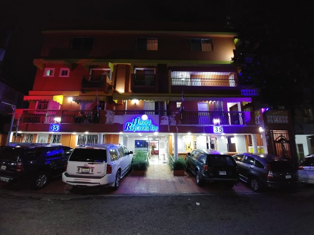 otros inmuebles - Hotel en Gazcue 8