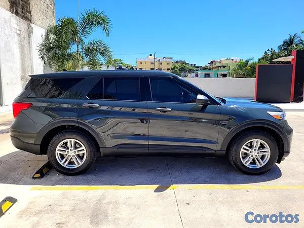 jeepetas y camionetas - Ford Explorer 2022 16