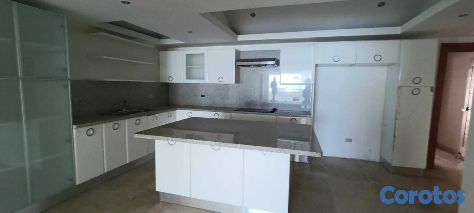 apartamentos - Los Cacicazgos, Amplio Apartamento de 339mts 3hab 5