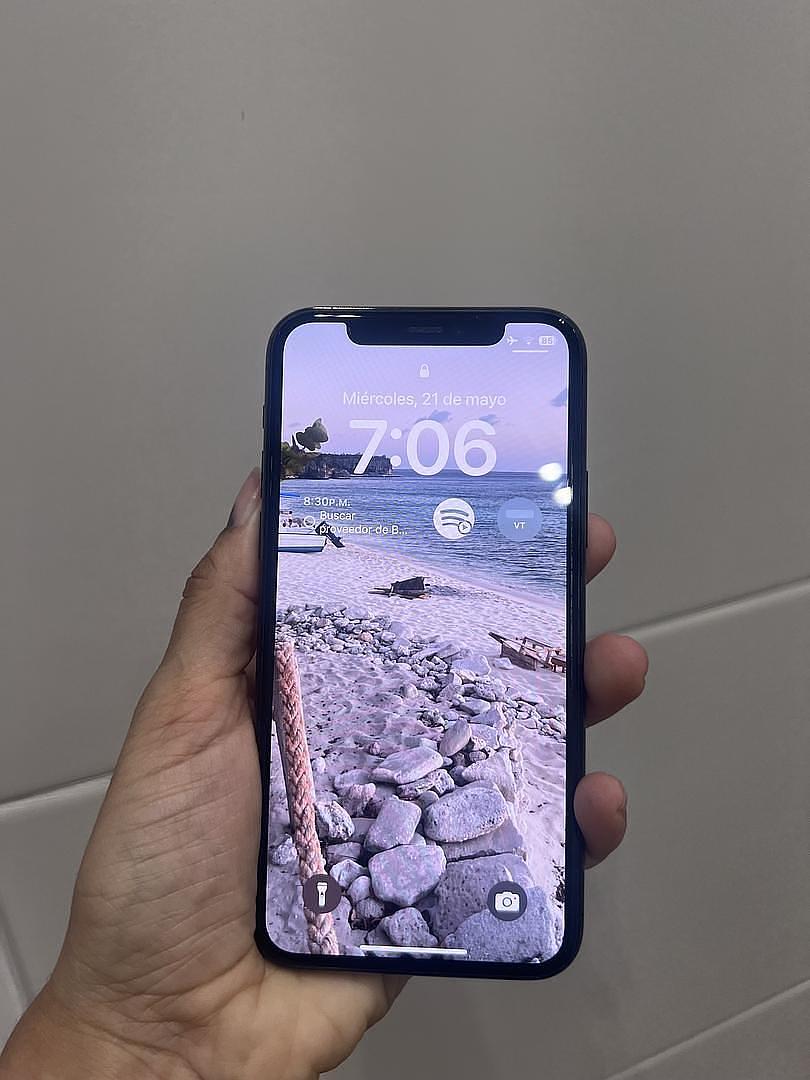 celulares y tabletas - iPhone 11 Pro  2