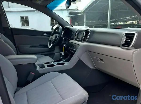 jeepetas y camionetas - 2019 Kia Sportage  8