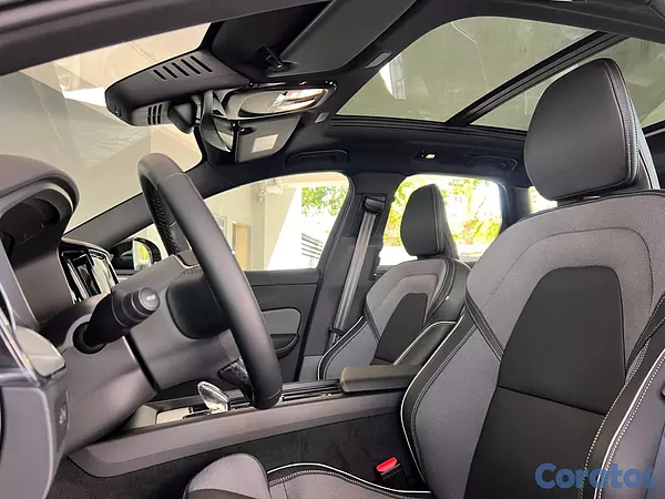 jeepetas y camionetas - Volvo XC60 T8 Ultimate Recharge 2026 6