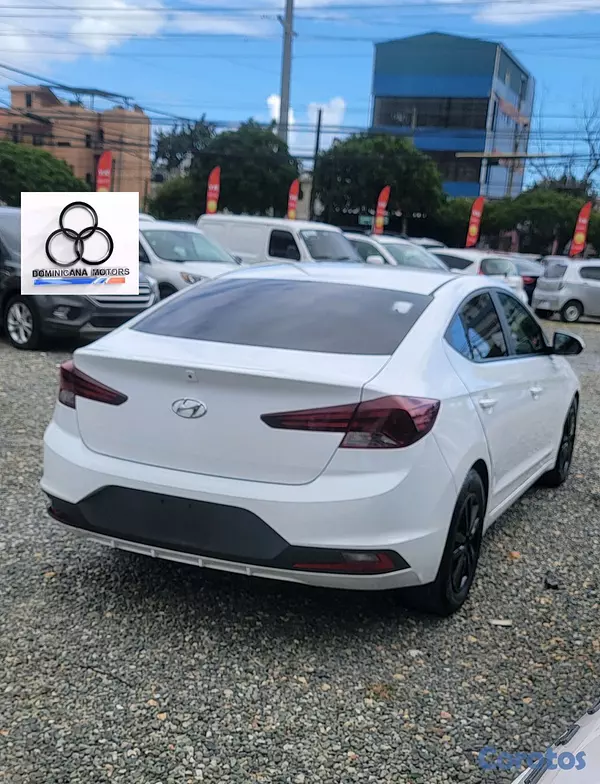 carros - HYUNDAI ELANTRA 2020 9