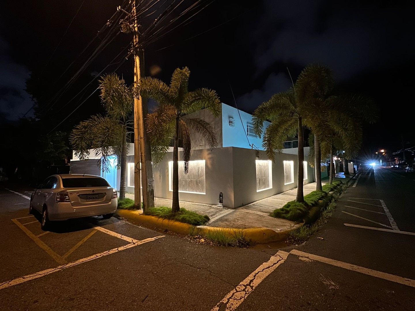 apartamentos - ALQUILO CASA EN BELLA VISTA CON  LINEA BLANCA

U$6,300 

- 370mst  0