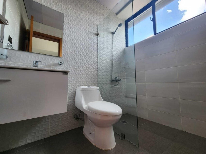 apartamentos - Apartamento en alquiler #24-1069 Aire acondicionado, 2 habitaciones, ascensor. 6