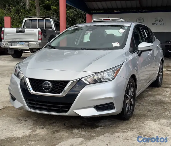 carros - Nissan Versa SV 2021
 3