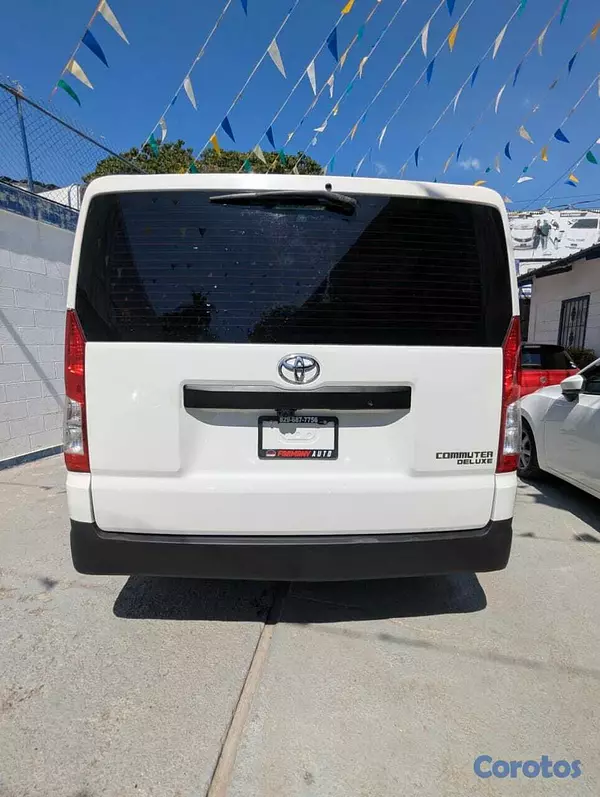 otros vehiculos - TOYOTA HIACE DELUXE 2021 AMERICANA 3