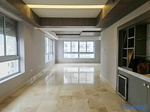 apartamentos - Venta de Apartamento en Piantini piso alto 2