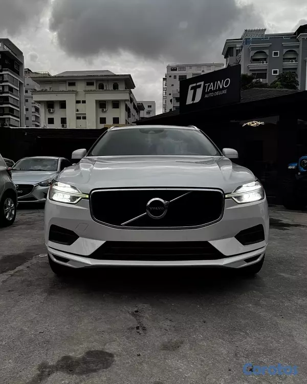 jeepetas y camionetas - Volvo XC60 Momentum T5 2019 2