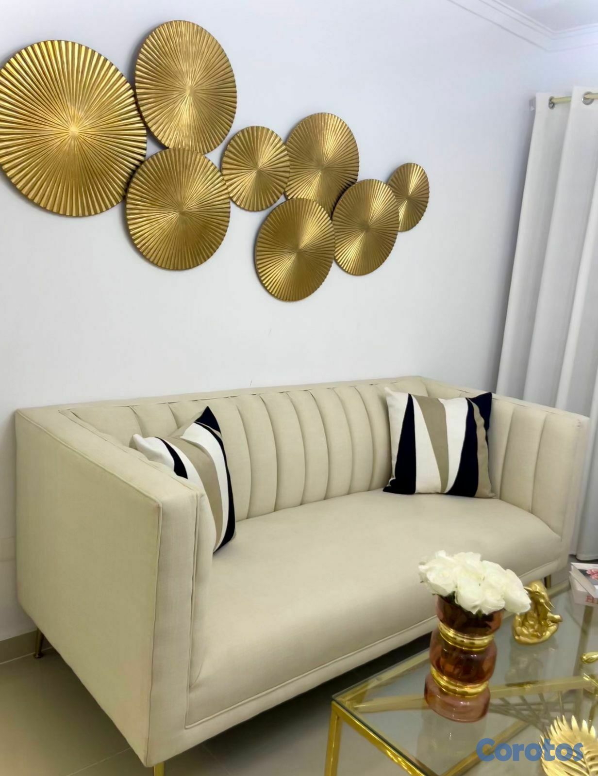 muebles y colchones - SOFA BEIGE 3 PLAZAS 2