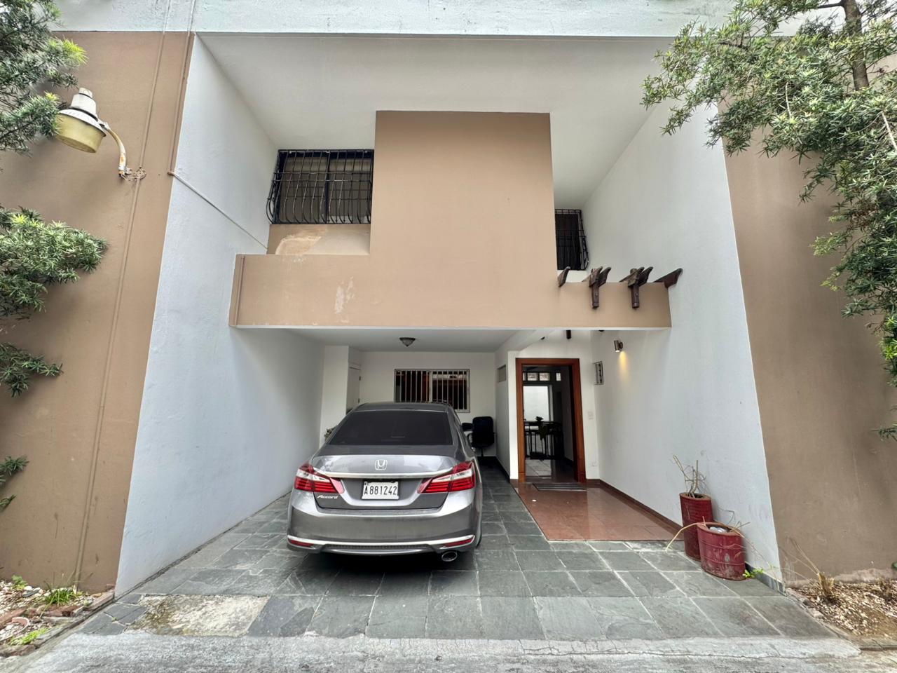 otros inmuebles - Townhouse en Venta PIANTINI USD 400,000.00 Manteni 4