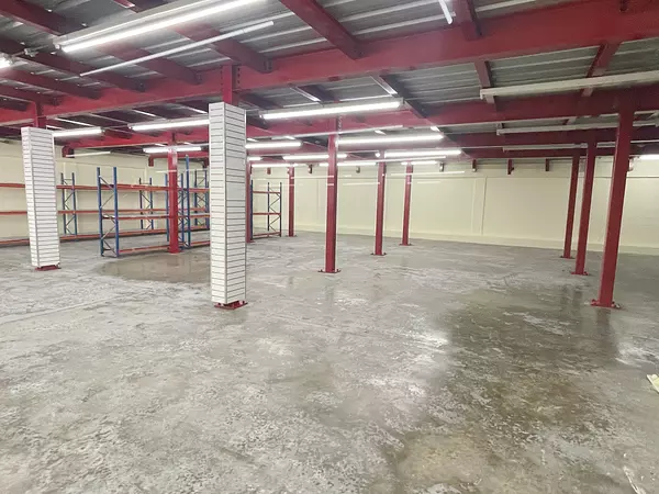 oficinas y locales comerciales - Nave en las palmas de Herrera 5