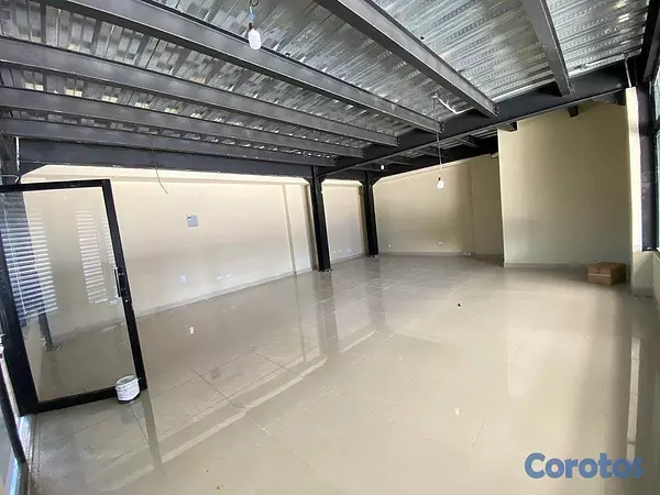 apartamentos - En Alquiler Edificio en Villa Consuelo de tres niveles 4