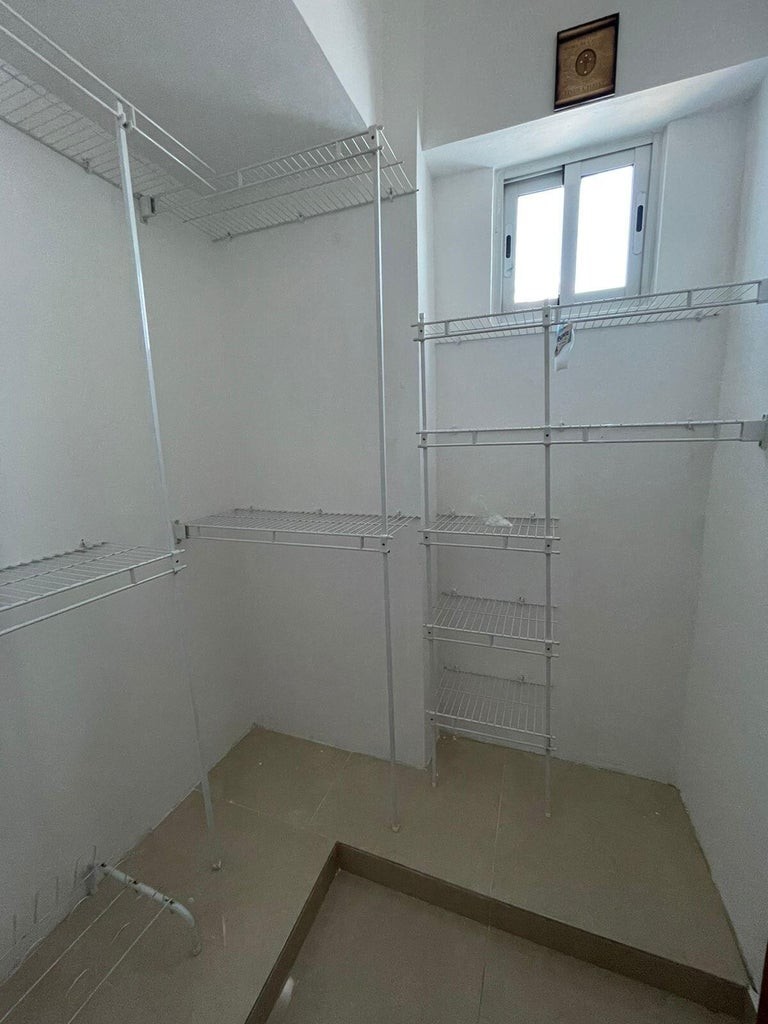 oficinas y locales comerciales - Hermoso apartamento en la mejor zona de renacimiento 9