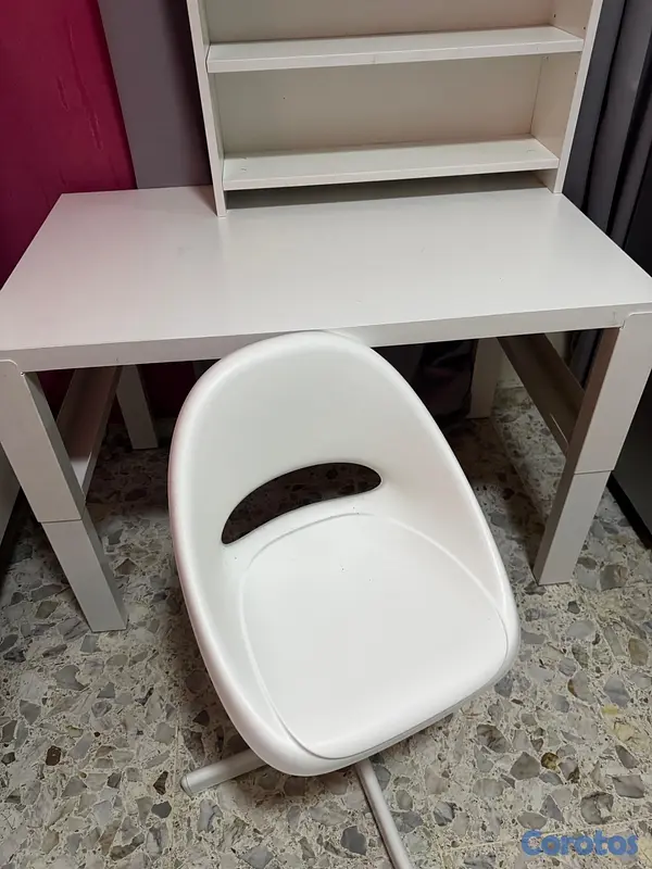 muebles y colchones - Mesa Para Niños de Ikea y Silla Completa  4