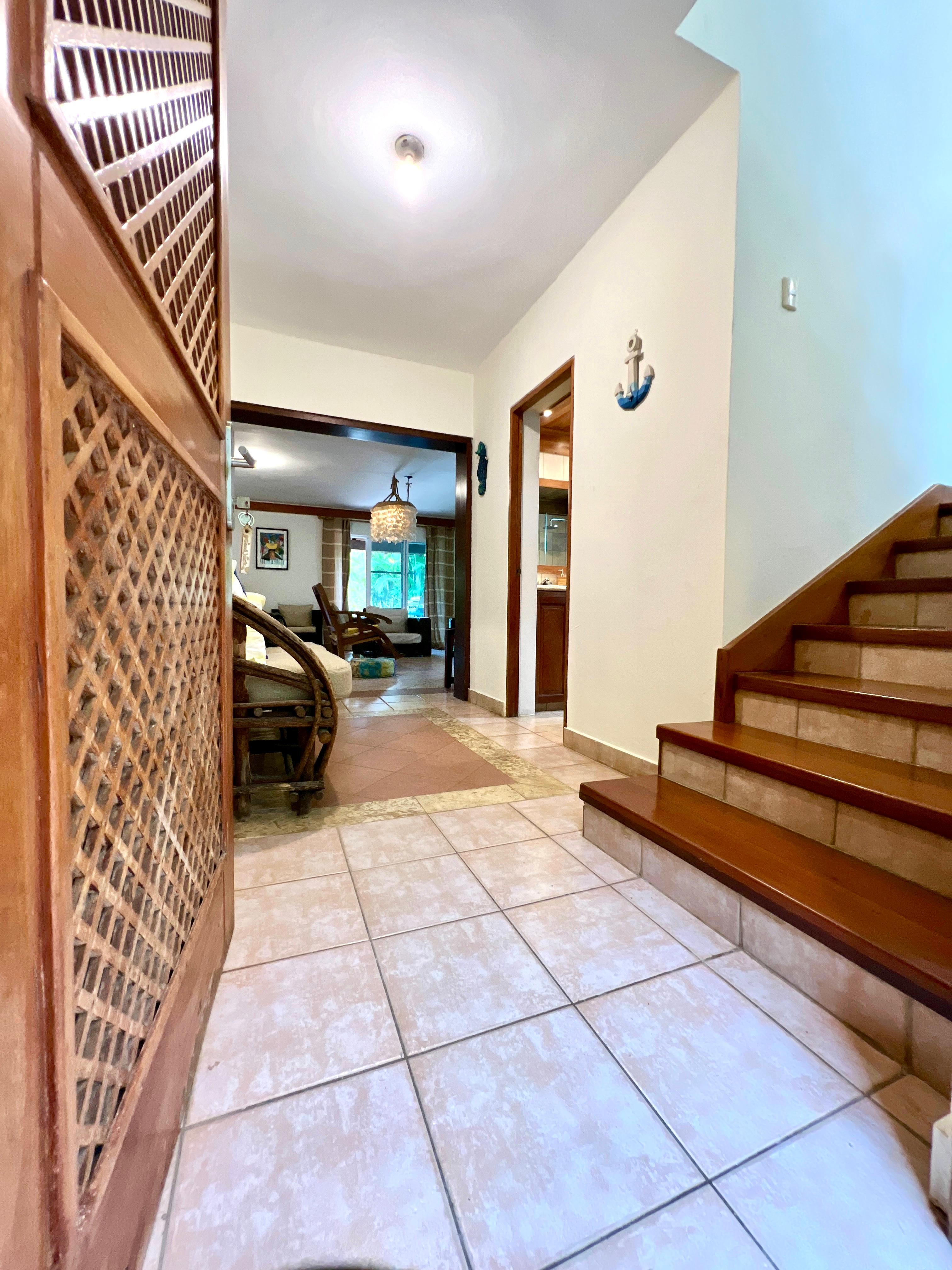 casas vacacionales y villas - VENTA Y ALQUILER DE VILLA EN JUAN DOLIO 2