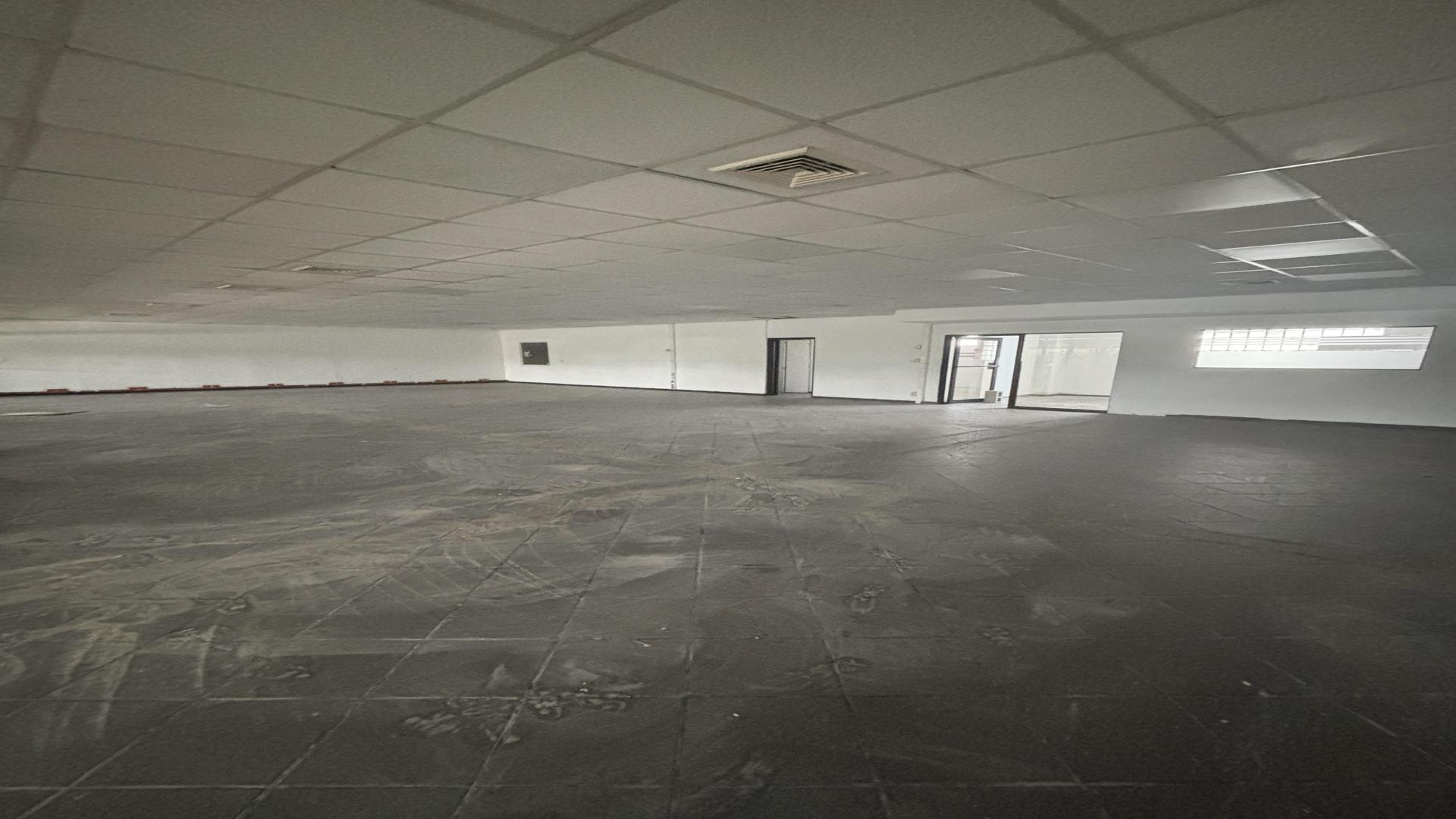 oficinas y locales comerciales - Alquiler Local Comercial Naco 2do piso 228Mts 0