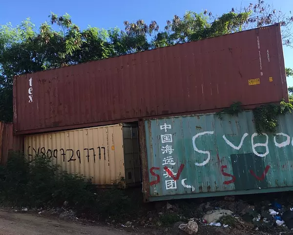 otros vehiculos - Alquiler de Contenedores de 20 y 40 pies 1