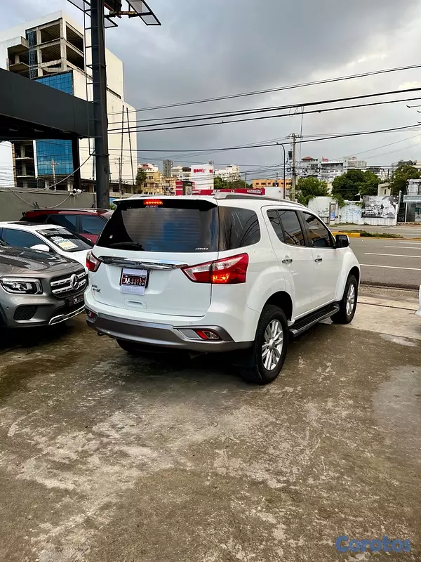 jeepetas y camionetas - Isuzu MUX 2019 7