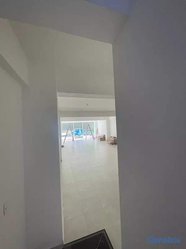 oficinas y locales comerciales - LOCAL COMERCIAL 8