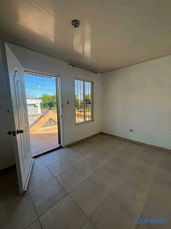 casas - Se vende Casa multifamiliar próxima al Jardín Botá 5