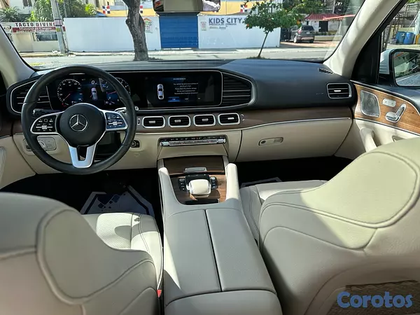 jeepetas y camionetas - Mercedes Benz GLE 350 año 2022  8