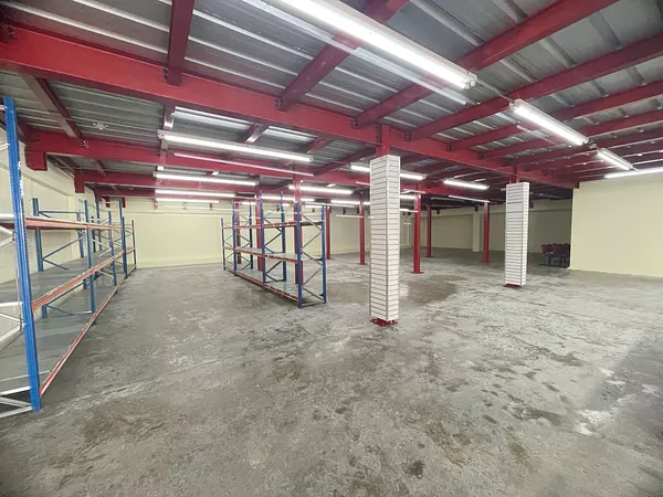 oficinas y locales comerciales - Nave en las palmas de Herrera 6