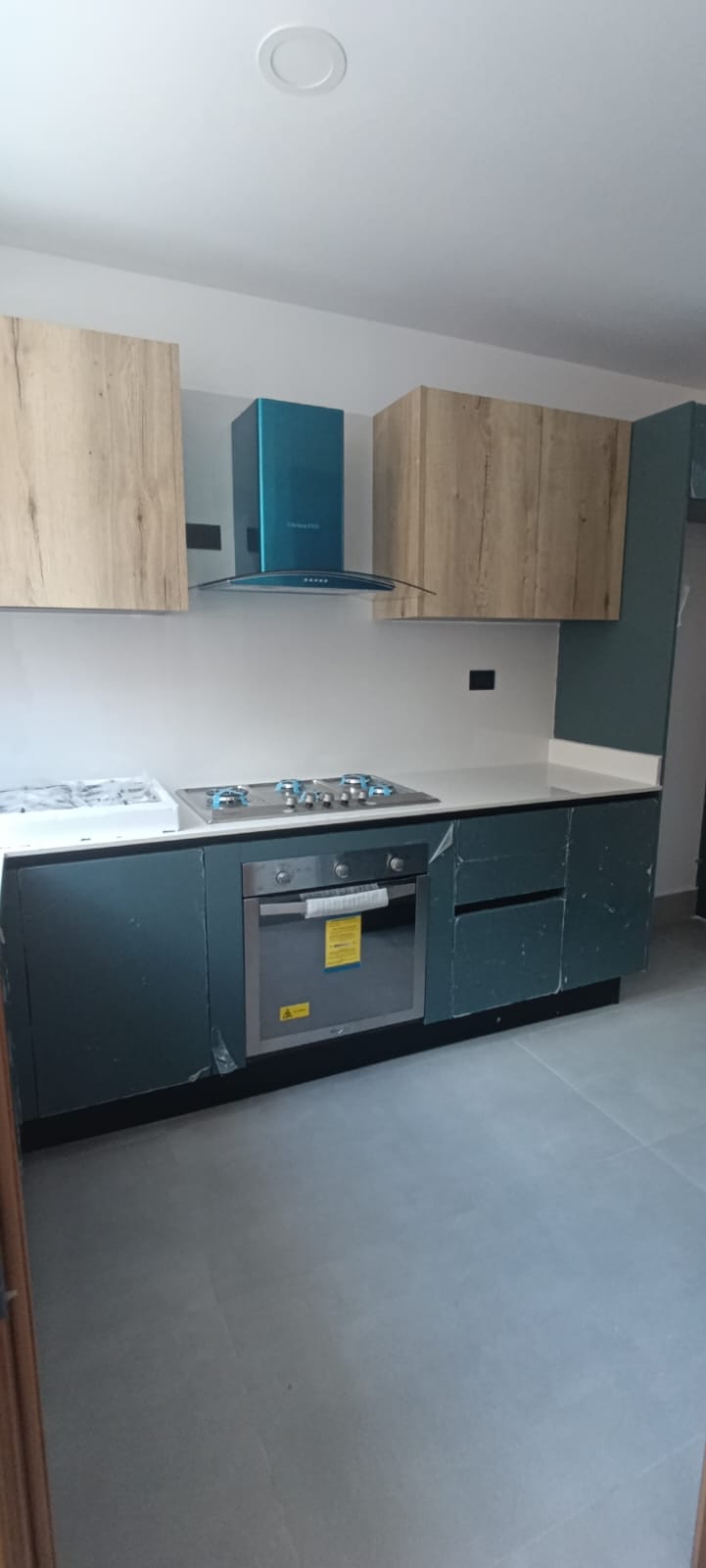 apartamentos - Urb. Real, Coqueto apartamento en excelente torre 5