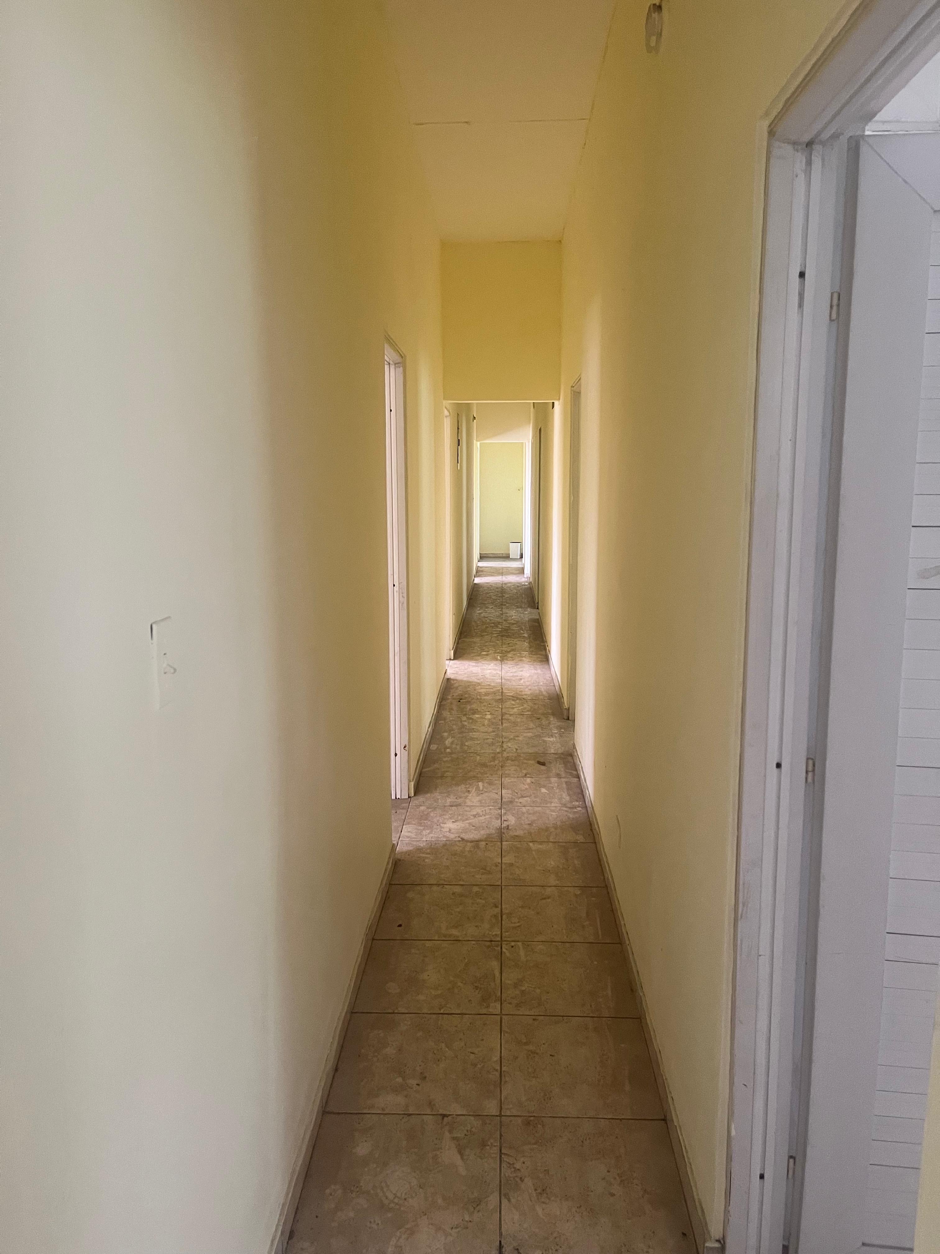 oficinas y locales comerciales - Alquilo antiguo hotel en Gazcue para ser utilizado como almacén o depósito. 7