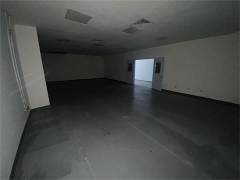 oficinas y locales comerciales - Local Naco primer nivel 222 m 6