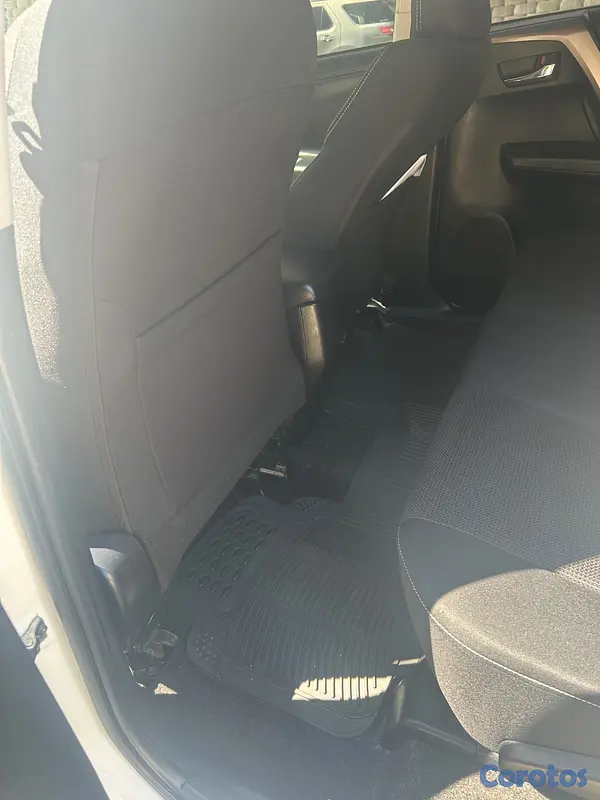 jeepetas y camionetas - Rav4 XLE 2018  8