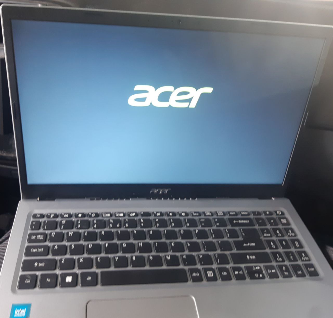 computadoras y laptops - Laptop Aspire A115-32 1