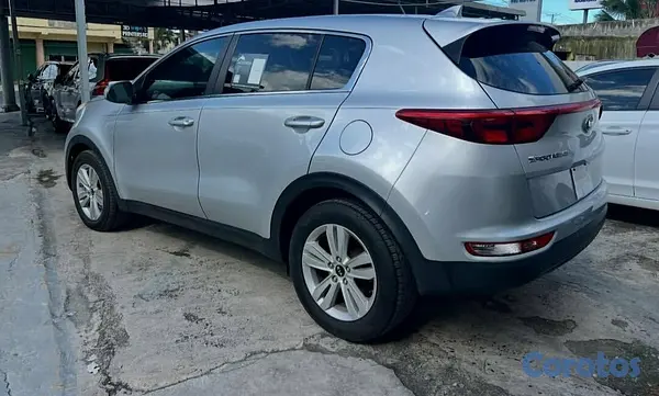jeepetas y camionetas - 2019 Kia Sportage  9