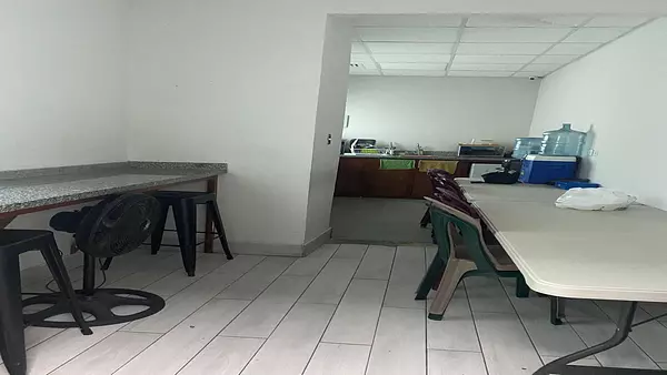 oficinas y locales comerciales - Local Comercial en Venta en el Millon 10