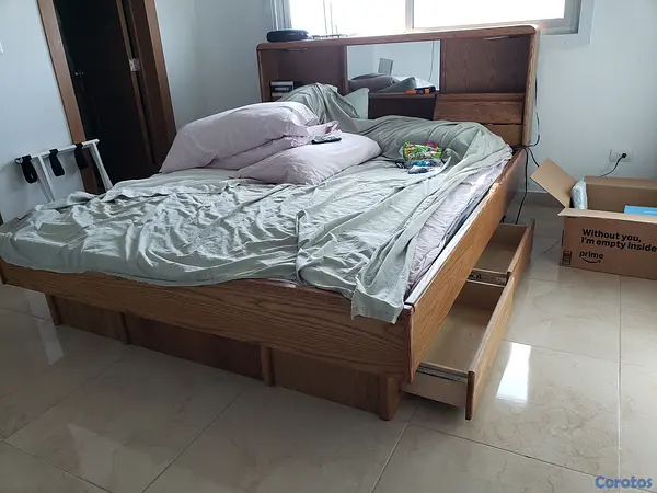 muebles y colchones - Cama de colchone agua tamano "KING"  La joya modelo roble Maderera en Roble 4