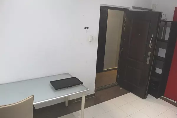 oficinas y locales comerciales - Alquiler Local, Avenida Enriquillo 8