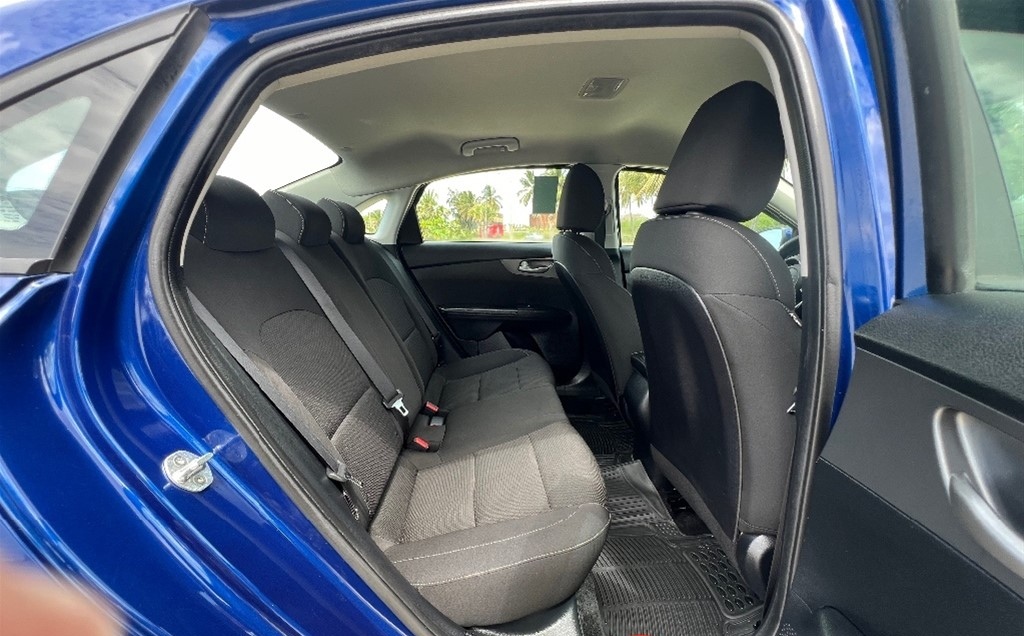carros - 2019 Kia Forte LXS  3