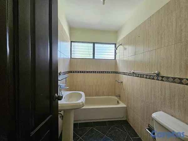 casas - Alquiler de Casa próximo a la churchil  10