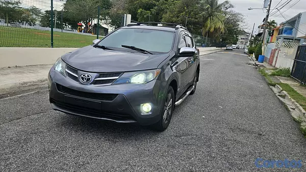 jeepetas y camionetas - Toyota rav4 2015 5