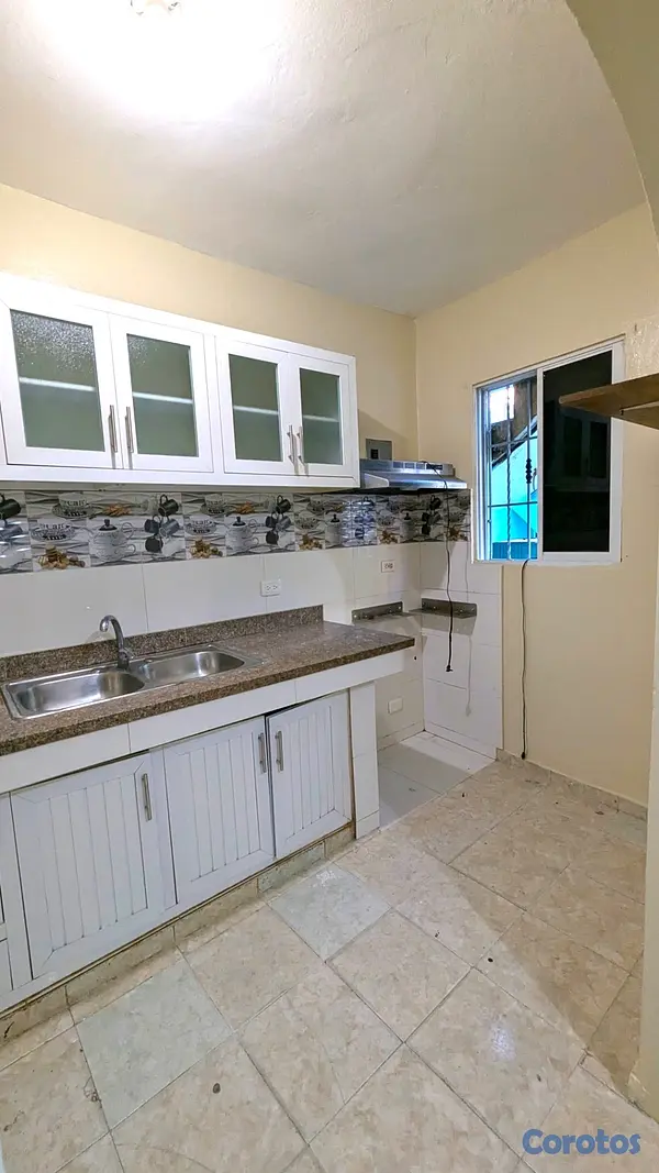 casas - De Oportunidad! Propiedad En Venta! 2 Casas, 1 Apa 18