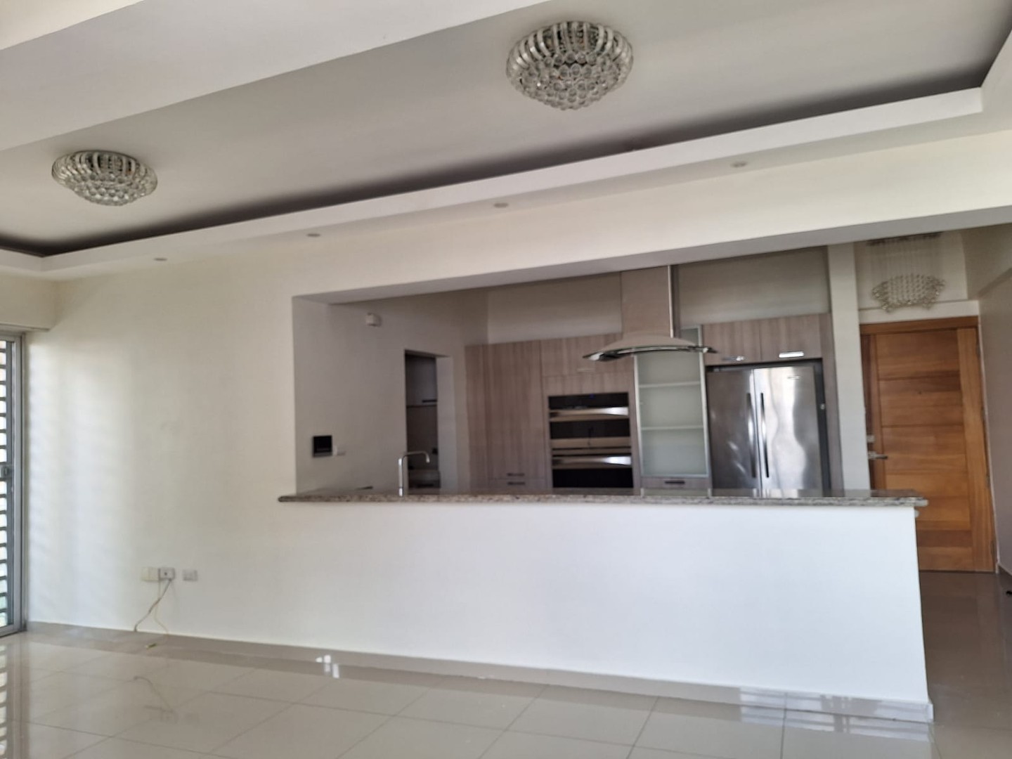 apartamentos - Alquilo en Los Prados.
Apartamento 2 nivel, 120 metros, con 3 hab, 
usd$1000 8