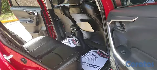 jeepetas y camionetas - Toyota rav4 2020 limited  6