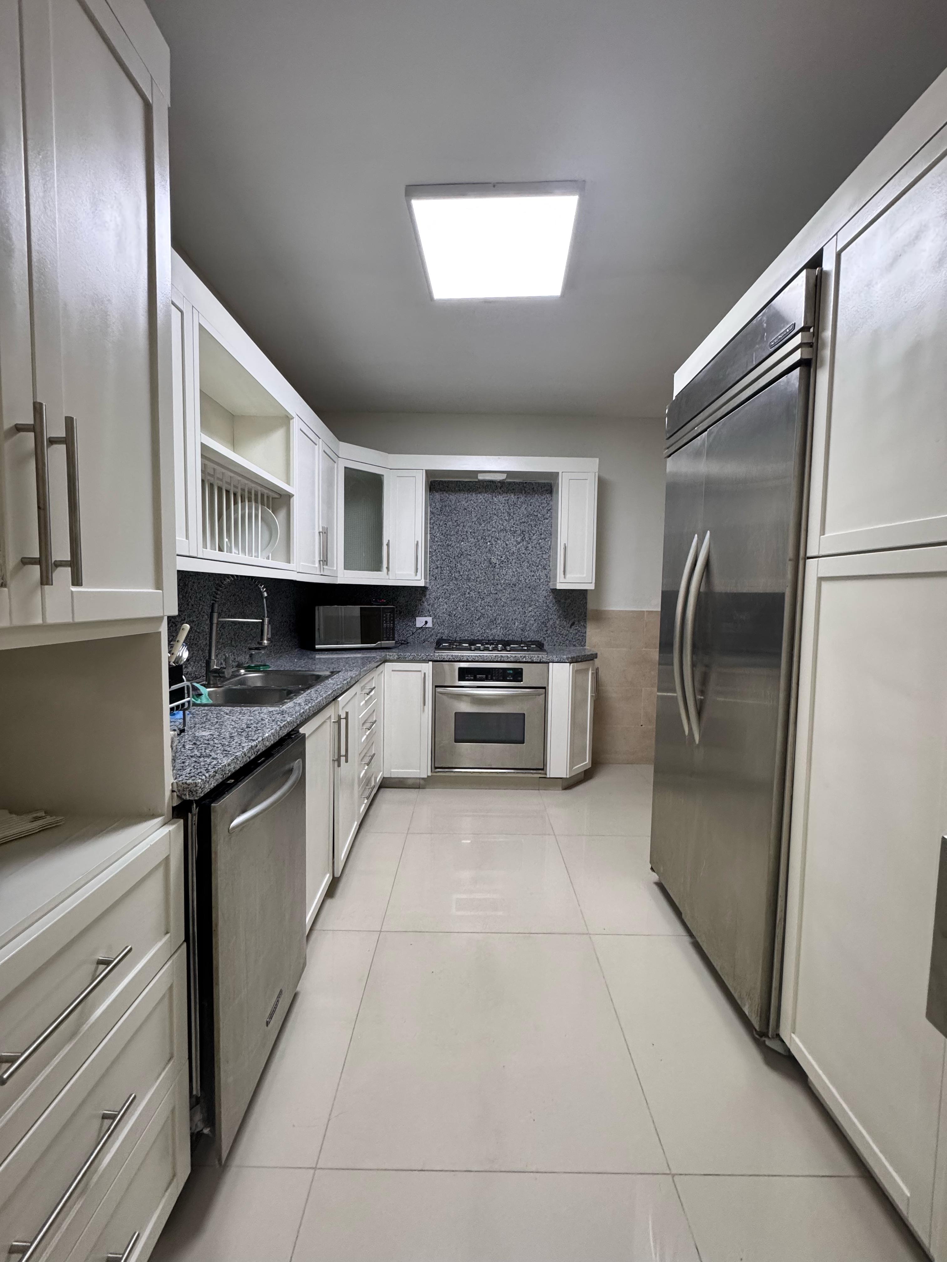 apartamentos - Hermoso apartamento anacaona tres hab 2.5 baños pa 0