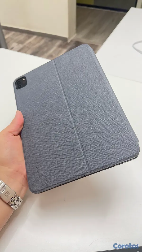 celulares y tabletas - iPad Pro 11" (3ra Gen) 128GB - Impecable con cover y teclado
 4