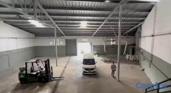 oficinas y locales comerciales - Nave Industrial de 500 m² en Renta - Bávaro 3