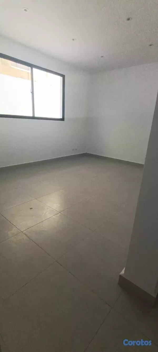 oficinas y locales comerciales - *131 m² bien distribuidos *3 parqueos *Terraza 4