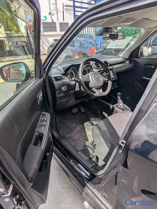 carros - SUZUKI SWIFT 2020 7