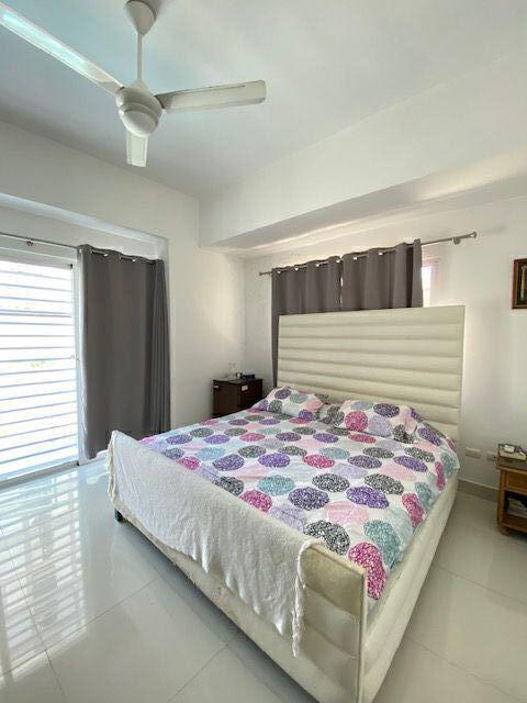 apartamentos - Apartamento en venta en Naco, 2do piso con terraza 4